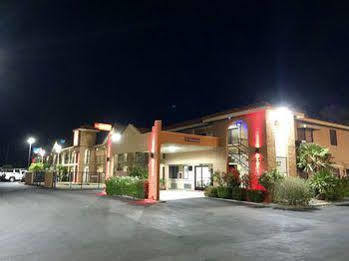 Econo Lodge University Arena 夏律第镇 外观 照片