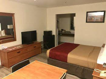 Econo Lodge University Arena 夏律第镇 外观 照片